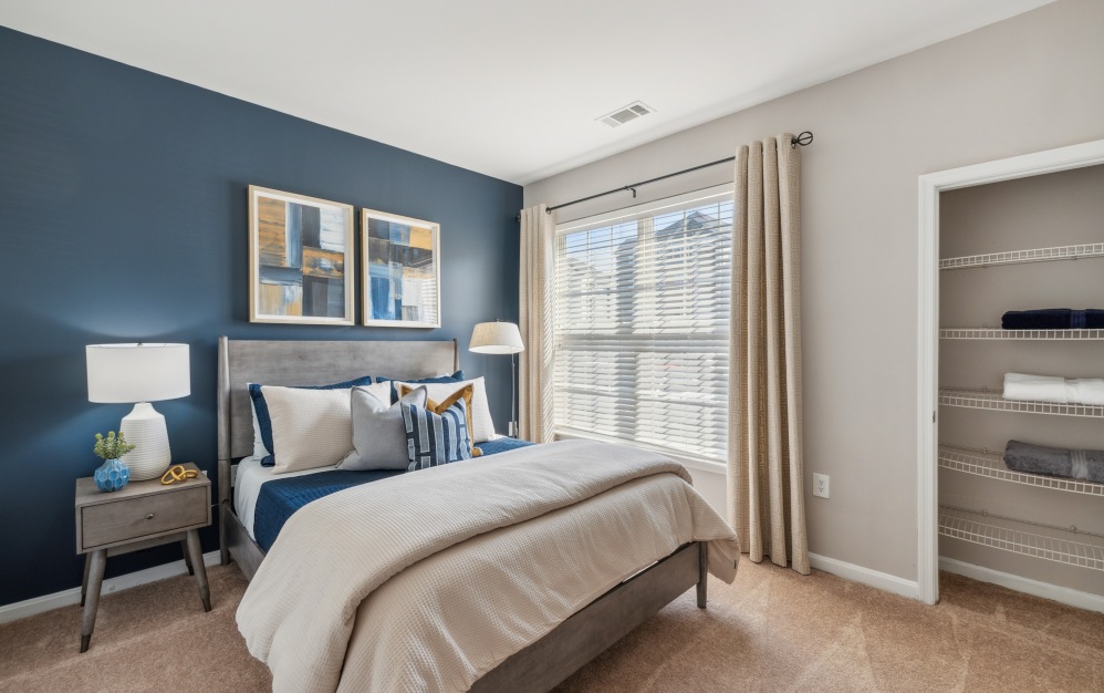 B5 - 2 bedroom floorplan layout with 2 bathrooms and 1111 square feet (Bedroom 1)