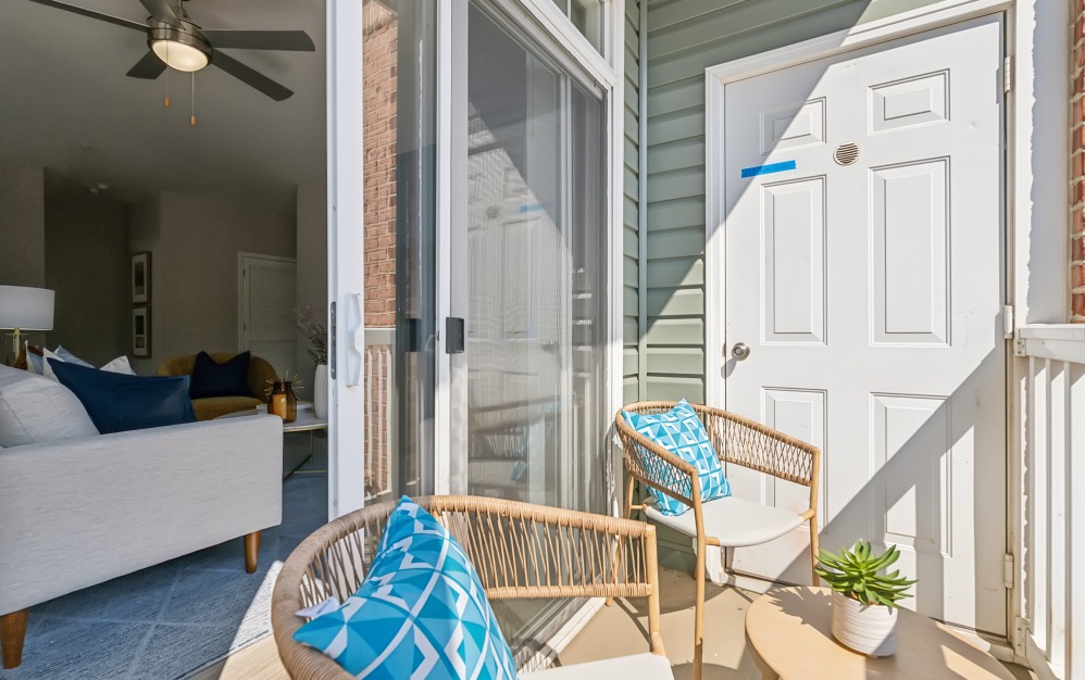 B5 - 2 bedroom floorplan layout with 2 bathrooms and 1111 square feet (Balcony)